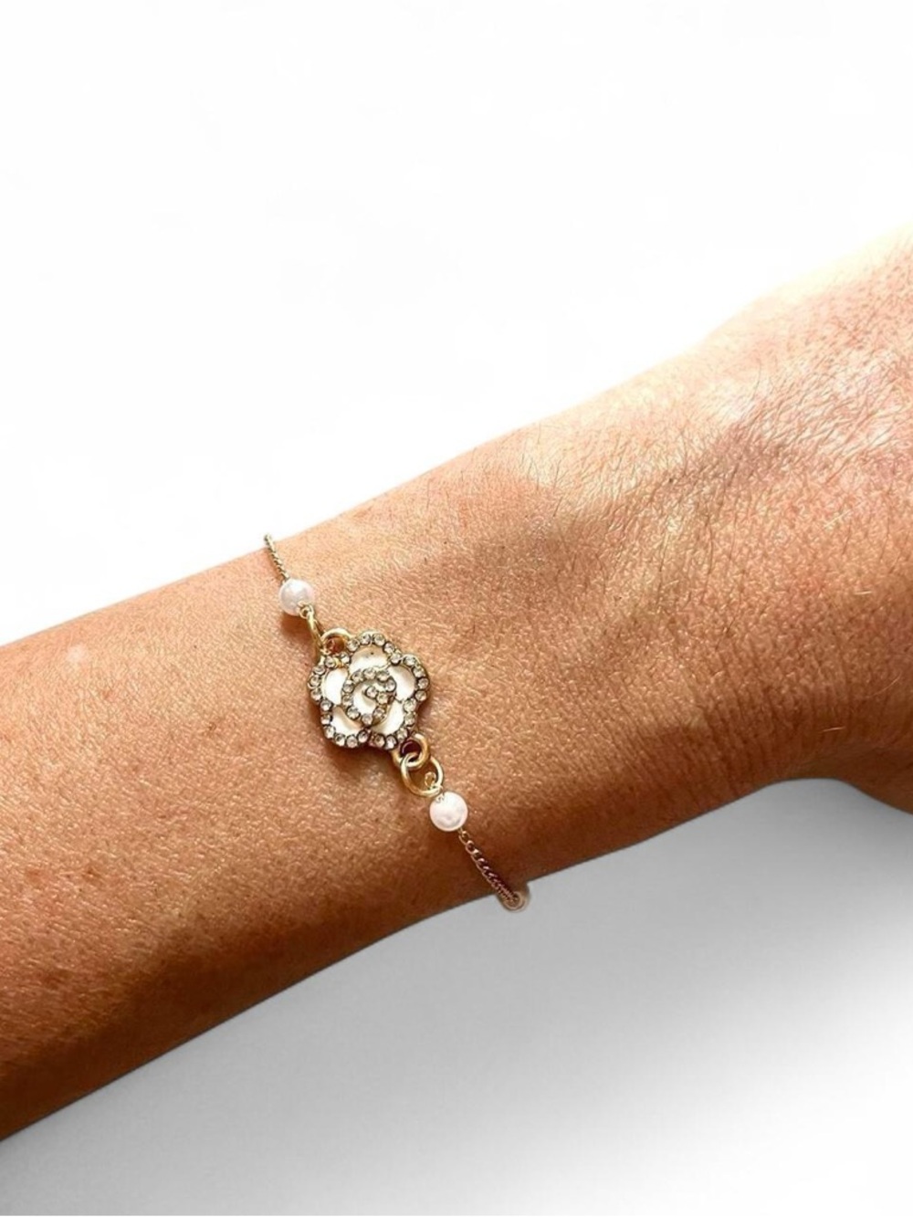 Gold Tone Floral Crystal & Pearl Bead Bracelet - Women Jewelry - Never used!